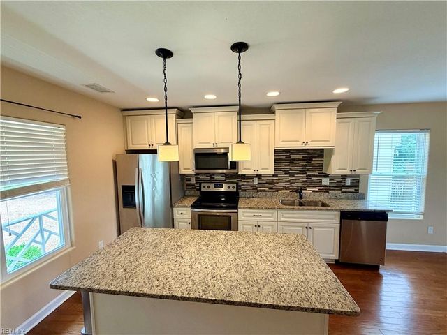418 Robin RD, Portsmouth, VA 23701