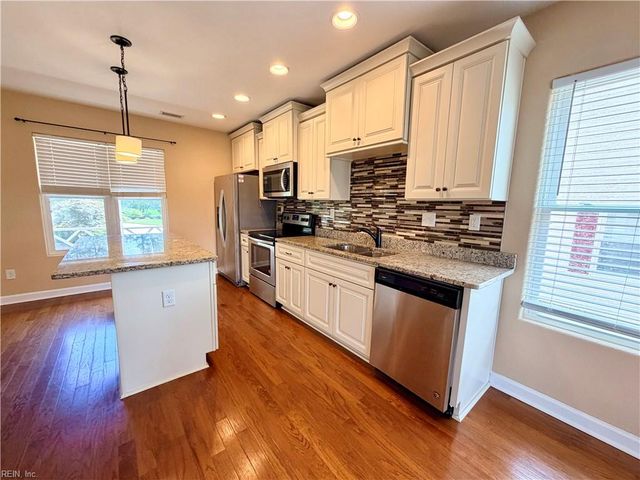 418 Robin RD, Portsmouth, VA 23701