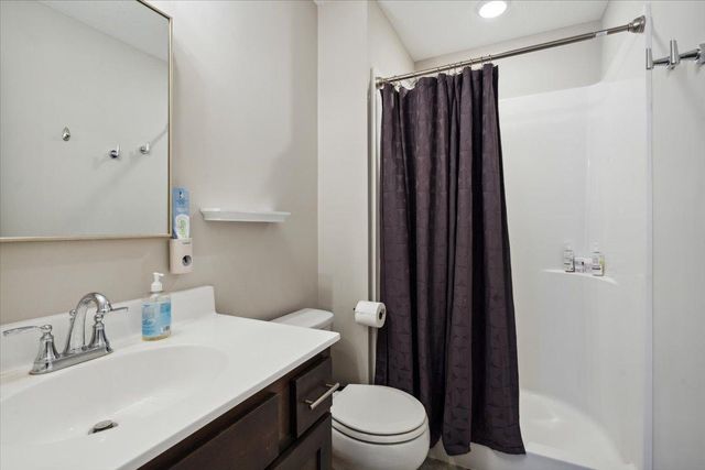 561 8th Street NW, Elk River, MN 55330