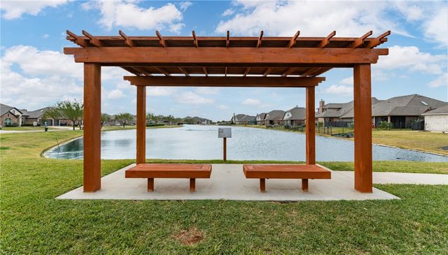 7805 Stampede Dr, Corpus Christi, TX 78414