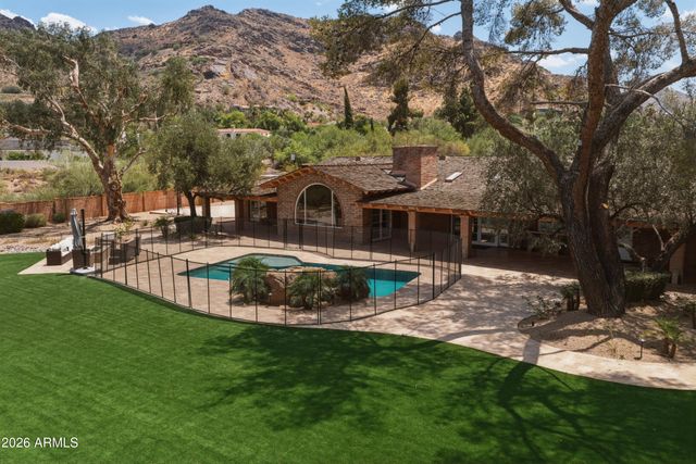 5136 E ROADRUNNER Road, Paradise Valley, AZ 85253