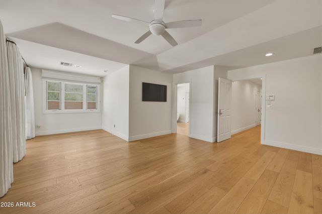 5136 E ROADRUNNER Road, Paradise Valley, AZ 85253