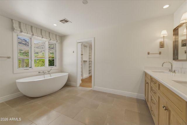 5136 E ROADRUNNER Road, Paradise Valley, AZ 85253