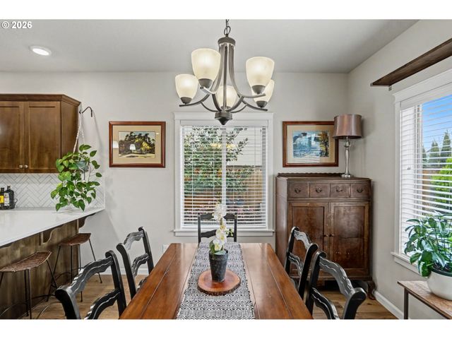 1491 FOXGLOVE St, Woodburn, OR 97071