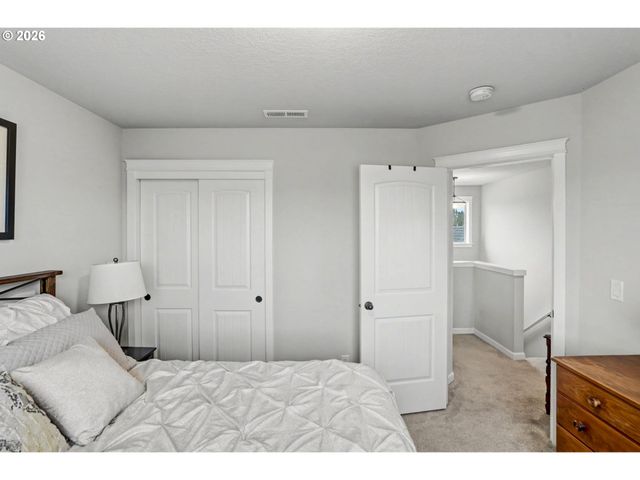 1491 FOXGLOVE St, Woodburn, OR 97071