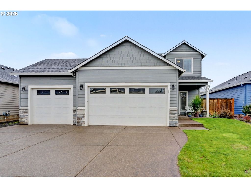 1491 FOXGLOVE St, Woodburn, OR 97071
