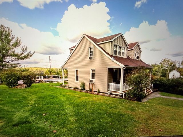 1910 2nd St, South Connellsville, PA 15425