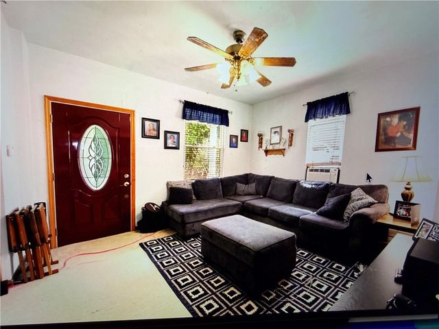 1910 2nd St, South Connellsville, PA 15425