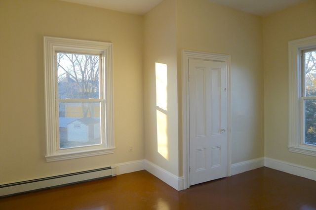 77 Hartford St 2, Newton, MA 02461