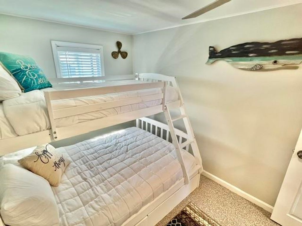 Image 17 of property listing at 19 Atlantic Ave Unit 11, Hampton, NH 03842