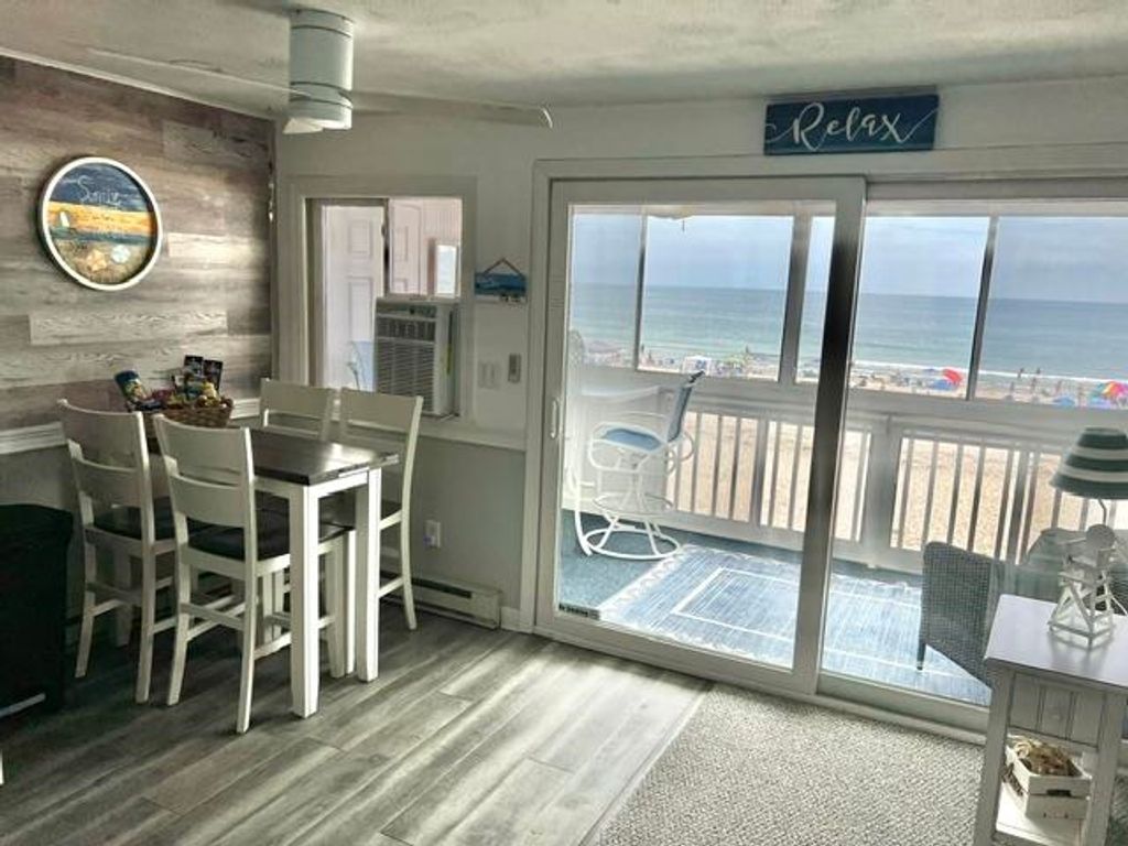 Image 5 of property listing at 19 Atlantic Ave Unit 11, Hampton, NH 03842