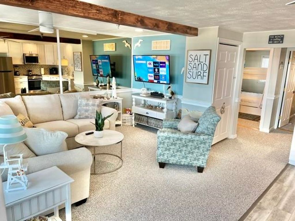 Image 6 of property listing at 19 Atlantic Ave Unit 11, Hampton, NH 03842