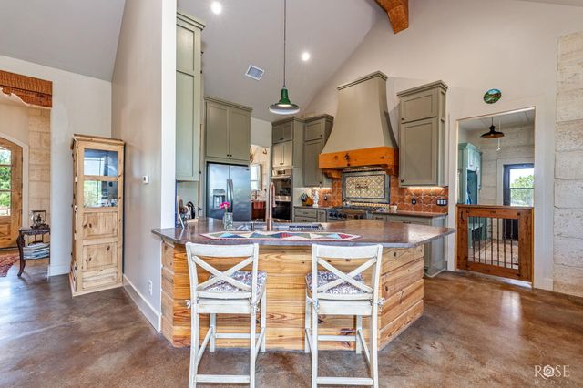 18652 Kenley Lane, Christoval, TX 76935