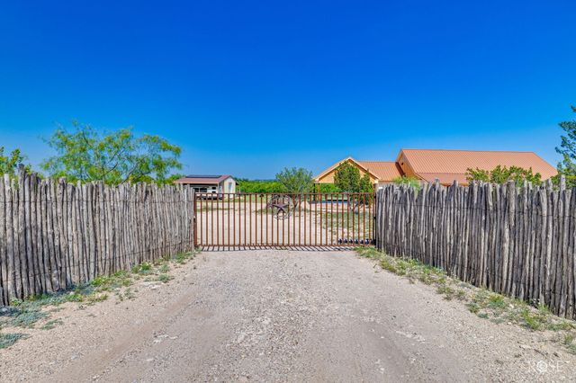 18652 Kenley Lane, Christoval, TX 76935