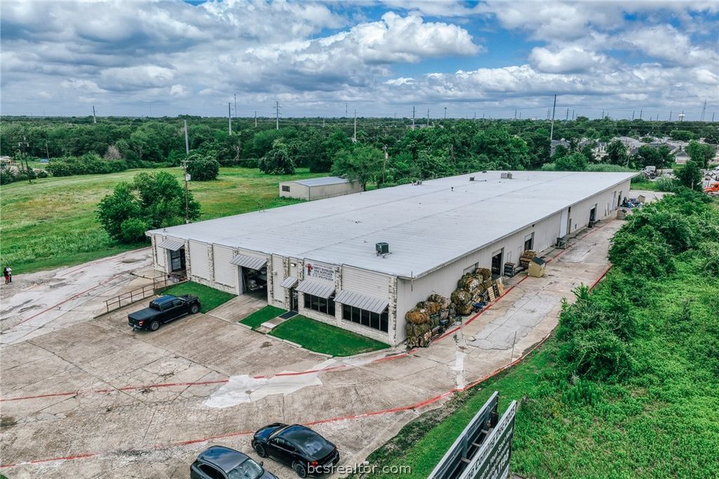 748 North Harvey Mitchell Parkway 5, Bryan, TX 77807 — photo 3