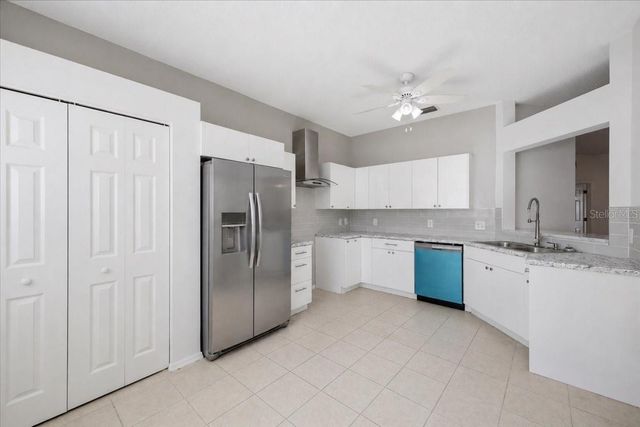 819 SPRINGWOOD CIRCLE, Bradenton, FL 34212