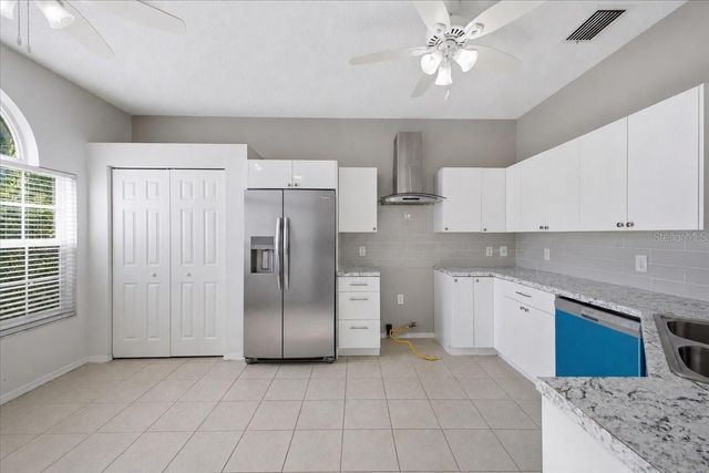 819 SPRINGWOOD CIRCLE, Bradenton, FL 34212