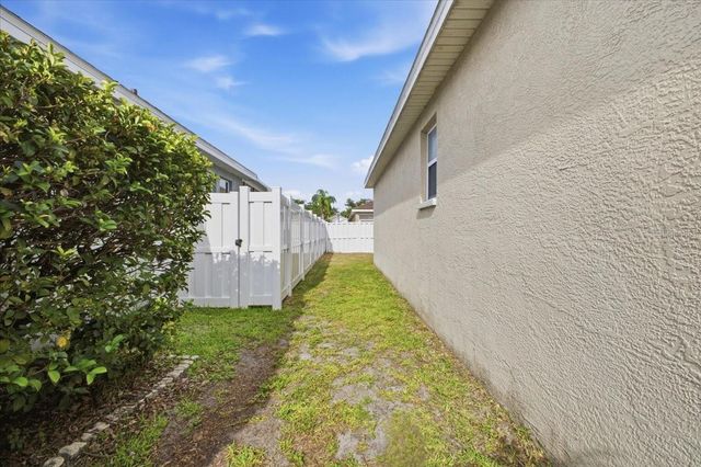 819 SPRINGWOOD CIRCLE, Bradenton, FL 34212