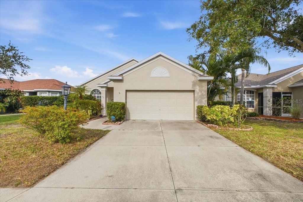 819 SPRINGWOOD CIRCLE, Bradenton, FL 34212