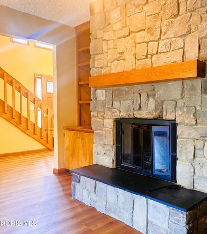 1144 Bernath Parkway, Toledo, OH 43615