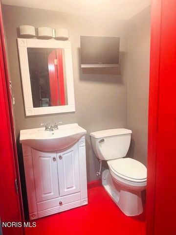 1144 Bernath Parkway, Toledo, OH 43615