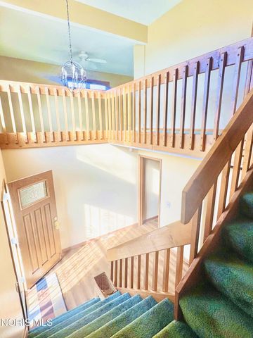 1144 Bernath Parkway, Toledo, OH 43615