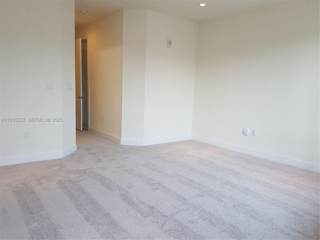 10245 NW 63rd Ter 209, Doral, FL 33178