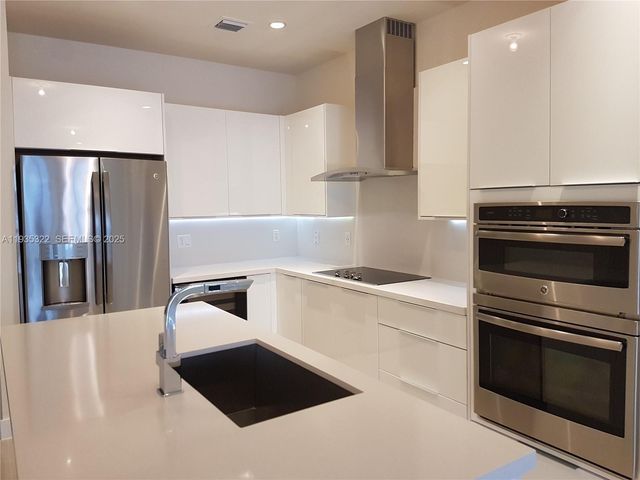 10245 NW 63rd Ter 209, Doral, FL 33178