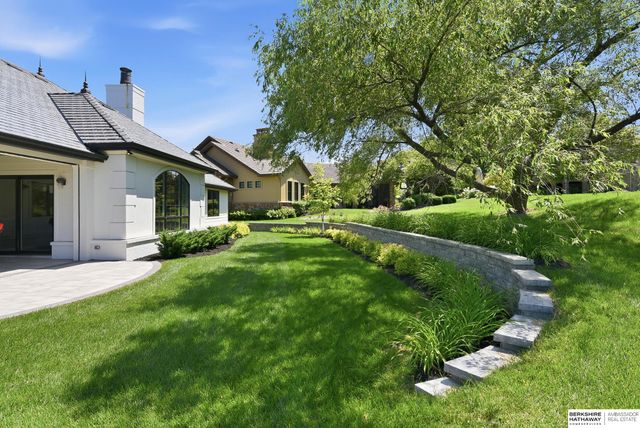 844 N 143rd Plaza, Omaha, NE 68154