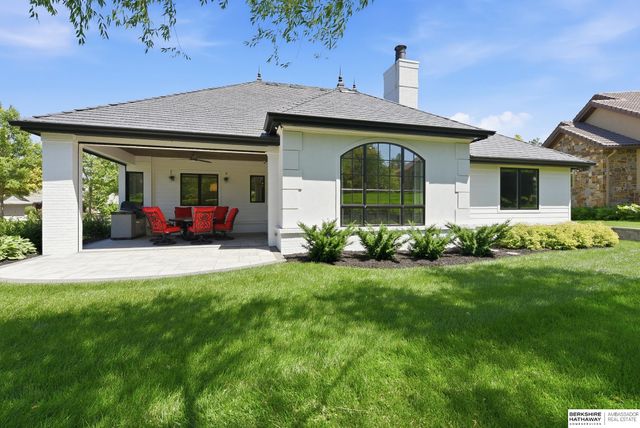 844 N 143rd Plaza, Omaha, NE 68154