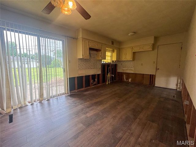 73 Bedford Drive, Belleville, IL 62226