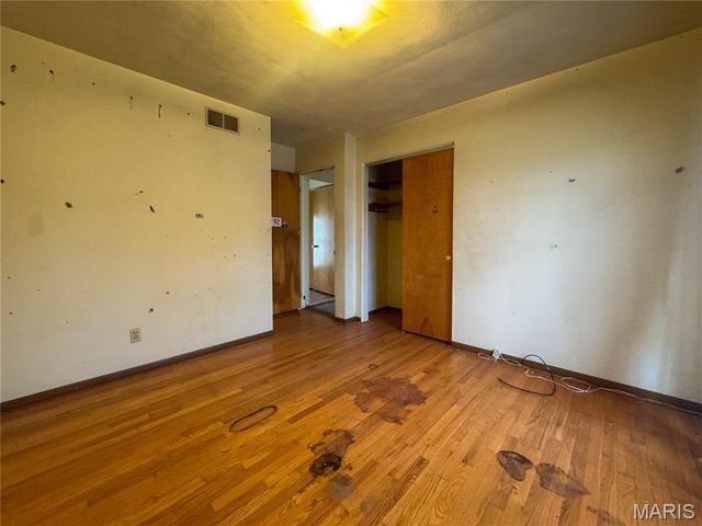 73 Bedford Drive, Belleville, IL 62226