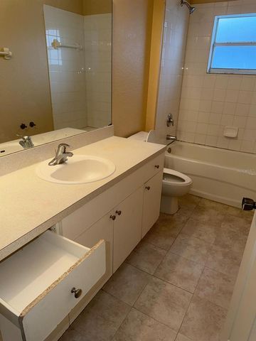 8 SAWFISH COURT, Kissimmee, FL 34759