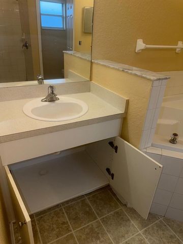 8 SAWFISH COURT, Kissimmee, FL 34759