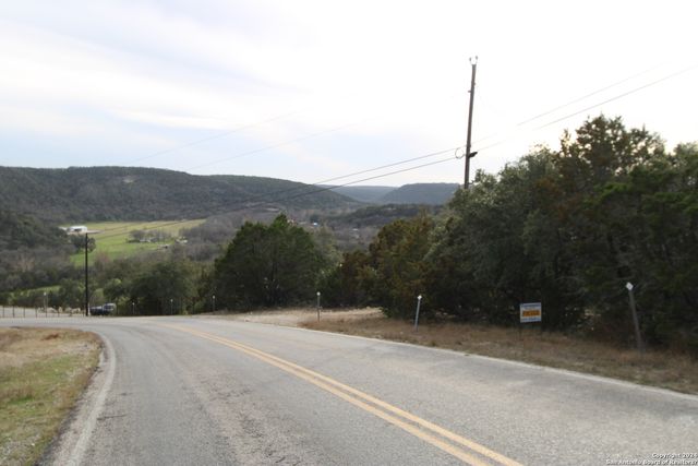 2395 SUMMIT DR, New Braunfels, TX 78132