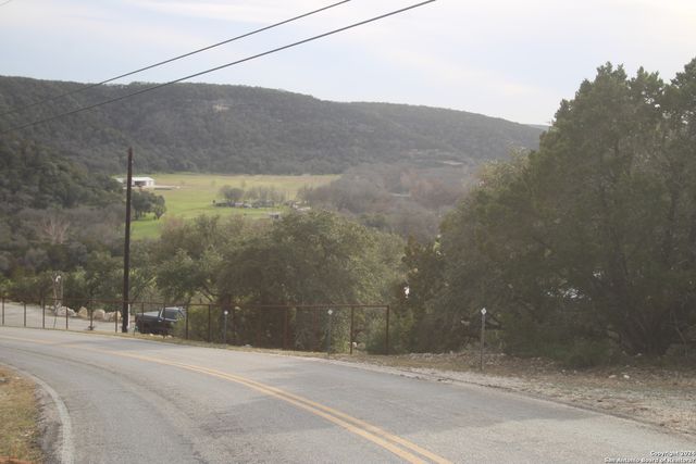 2395 SUMMIT DR, New Braunfels, TX 78132