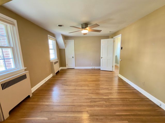 418 E COUNTRY CLUB LN, Wallingford, PA 19086