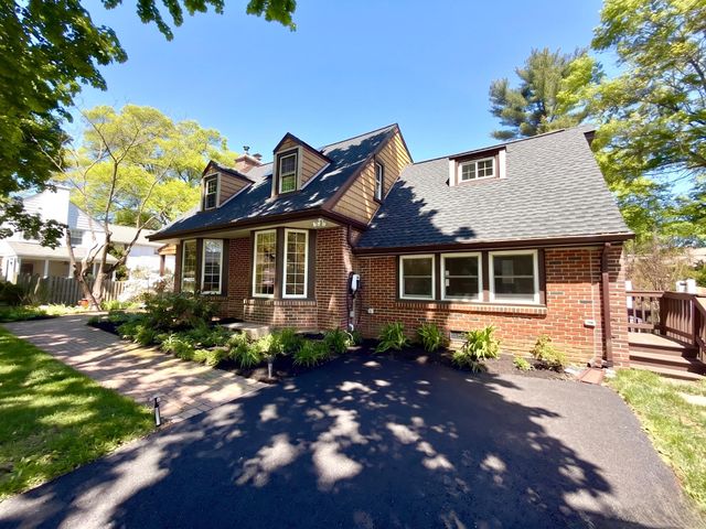 418 E COUNTRY CLUB LN, Wallingford, PA 19086