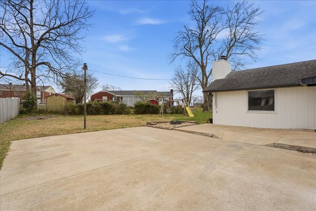 42 Jones Cir, Old Hickory, TN 37138