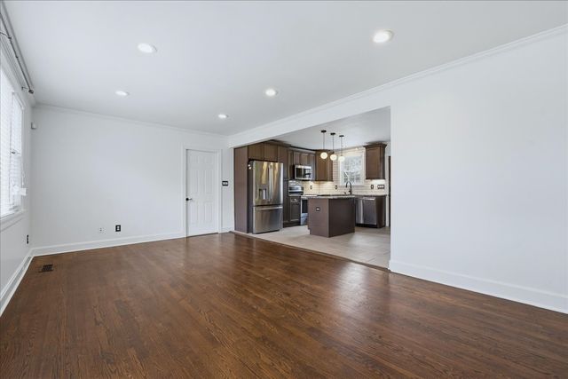 42 Jones Cir, Old Hickory, TN 37138