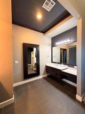 19404 Fieldshire Street, Edmond, OK 73012