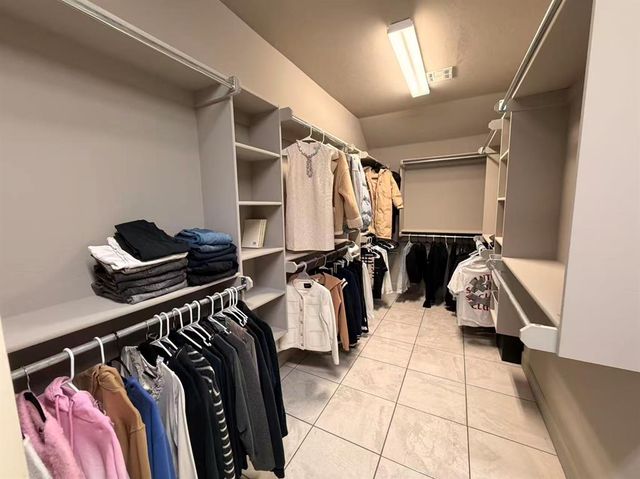 19404 Fieldshire Street, Edmond, OK 73012