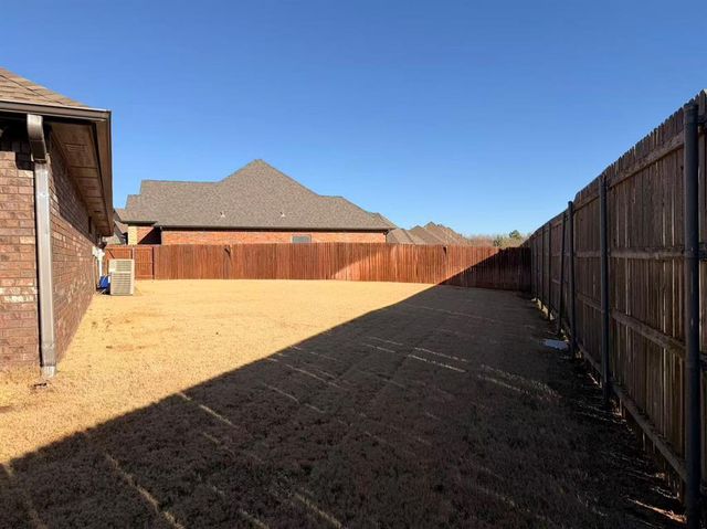 19404 Fieldshire Street, Edmond, OK 73012