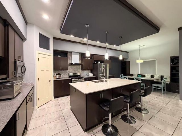 19404 Fieldshire Street, Edmond, OK 73012