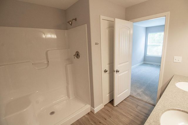 2802 AMBERWOOD CT, Columbia, MO 65203