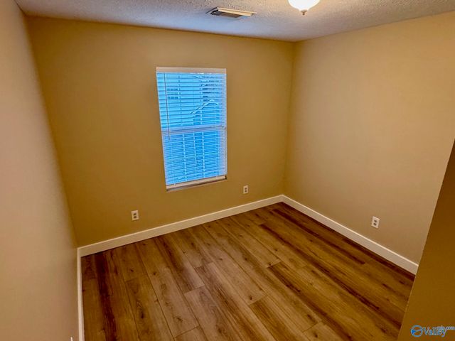 4013 SW Pine Avenue, Huntsville, AL 35805