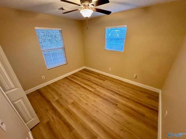 4013 SW Pine Avenue, Huntsville, AL 35805