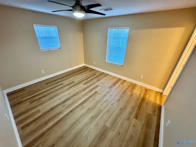 4013 SW Pine Avenue, Huntsville, AL 35805