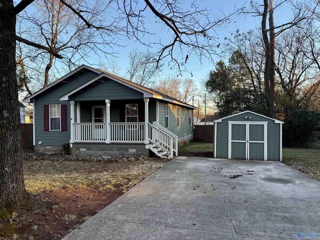 4013 SW Pine Avenue, Huntsville, AL 35805