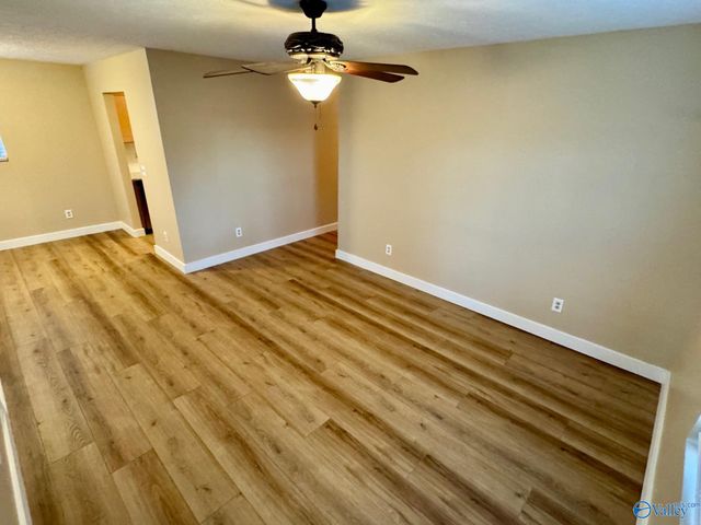 4013 SW Pine Avenue, Huntsville, AL 35805